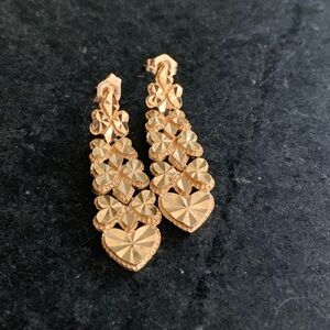 VINTAGE RARE 14k gold Beverly Hills Gold Diamond cut hinged heart earrings
